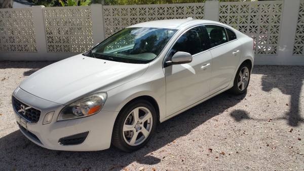 Immaculate 2013 Volvo S60 Turbo Low Miles for sale in Saint Simons Island, GA – photo 2