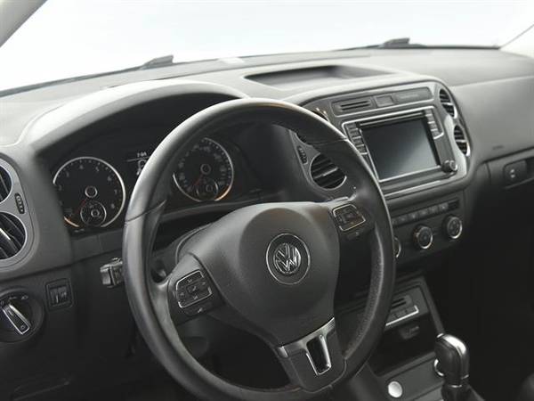 2017 VW Volkswagen Tiguan 2.0T S Sport Utility 4D suv Silver - FINANCE for sale in Atlanta, TN – photo 2