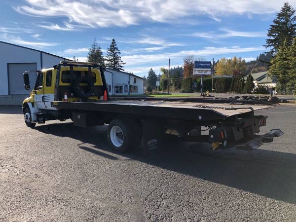2003 INTERNATIONAL 4300 Extended Cab Rollback Flatbed Tow Truck -... for sale in Damascus, OR – photo 4