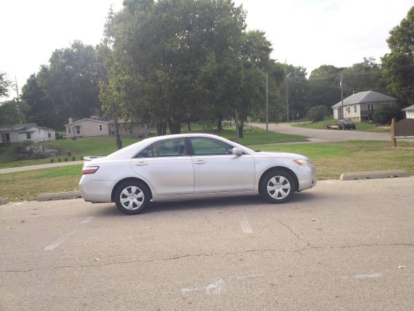 2009 Toyota Camry for sale in Chillicothe, IL – photo 2