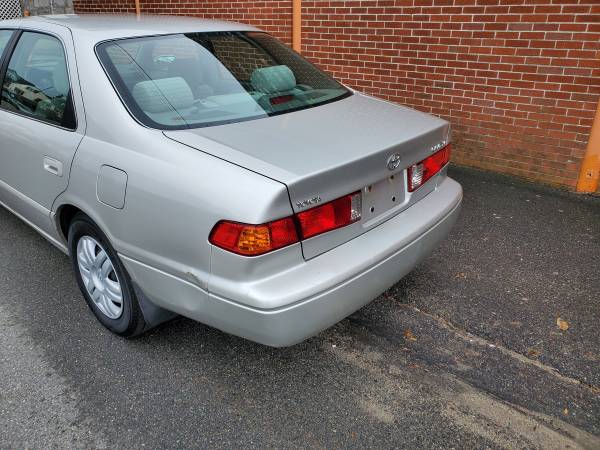 2001 TOYOTA CAMRY LE 69k miles - - by dealer - vehicle for sale in Worcester, MA – photo 3