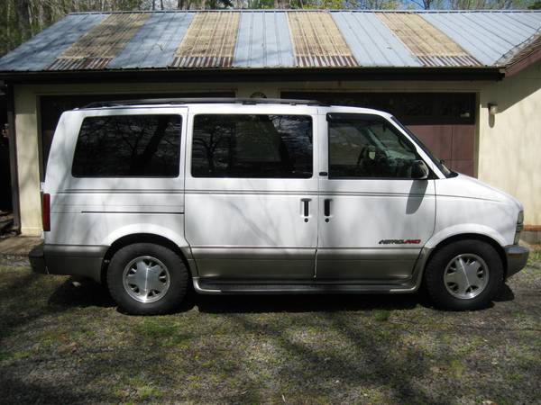 2002 Chevrolet Astro AWD Van, Very Low Miles & Clean! - cars & for sale in Pratts, VA – photo 5