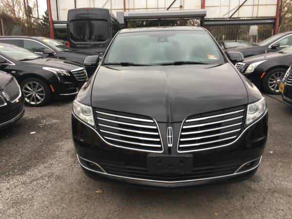 2019 LINCOLN MKT AWD LIVERY PKG 1 OWNER UNDER WARRANTY - cars & for sale in Brooklyn, NY – photo 2