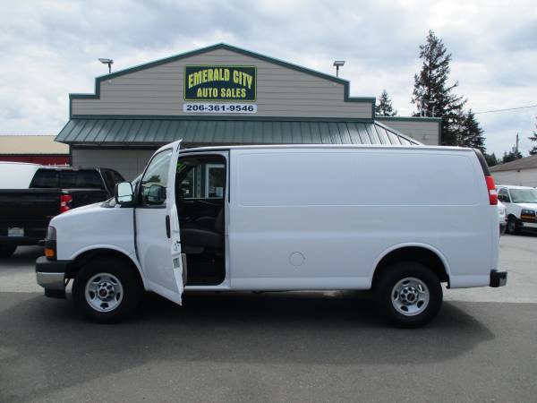 2019 GMC SAVANA 2500 Cargo Van w/Side Slider (Only 5k Miles) - cars for sale in Seattle, WA – photo 9