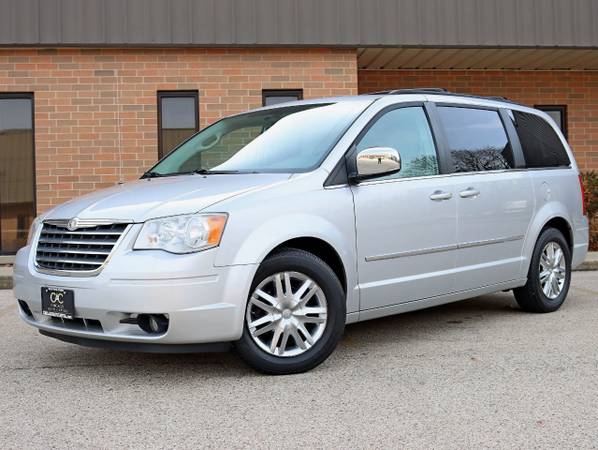 2010 CHRYSLER TOWN & COUNTRY TOURING PLUS 90k-MILES REAR-CAM DVD for sale in Elgin, IL – photo 2