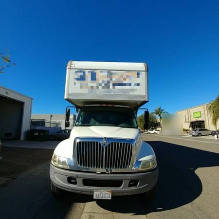 2006 International 4300 DT466 Moving Truck For Sale for sale in Tustin, NV – photo 6