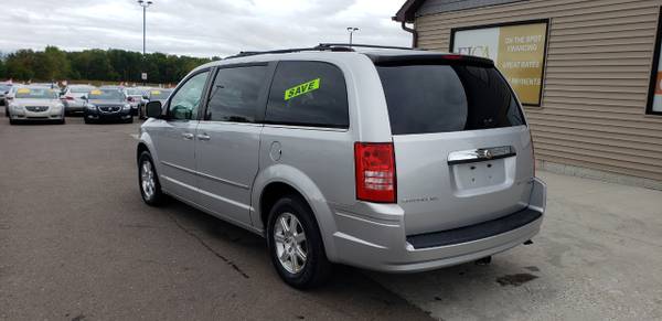 FAMILY TIME!! 2009 Chrysler Town & Country 4dr Wgn Touring for sale in Chesaning, MI – photo 7