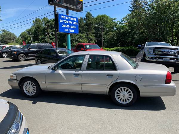 2008 MERCURY GRAND MARQUIS LS! LOW MILES! - cars & trucks - by... for sale in Seattle, WA – photo 8