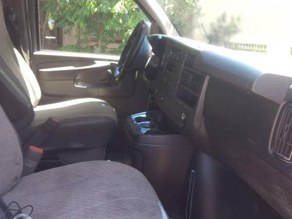 2013 Chevy Express c2500 c3500 3/4 ton 8 lugs ex long body v8 5 3 for sale in North Hollywood, CA – photo 9