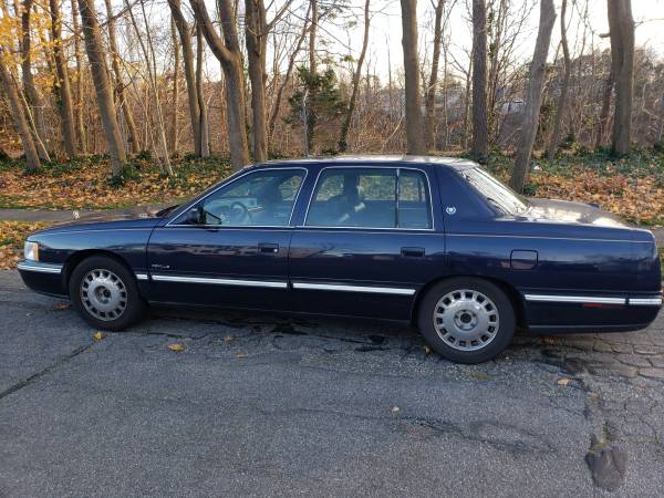 Cadillac Deville 1998 - cars & trucks - by owner - vehicle... for sale in Bethpage, NY – photo 4