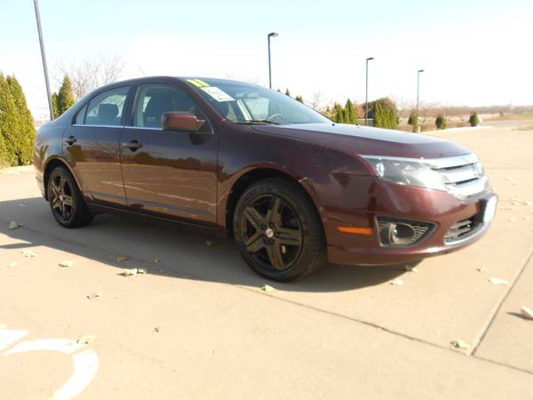 `2011 Ford Fusion SE - cars & trucks - by dealer - vehicle... for sale in Iowa City, IA – photo 4