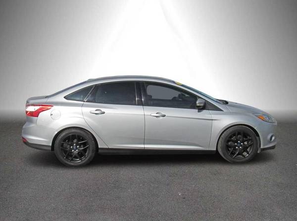 2014 Ford Focus SE Sedan 4D - APPROVED - - by dealer for sale in Carson City, NV – photo 5