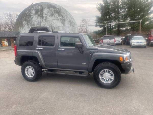 2009 Hummer H3!!! HAS ONLY 108k MILES 5 CYLINDERS - cars & trucks -... for sale in leominster, MA – photo 4