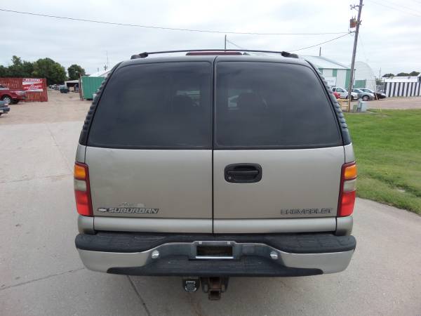 2000 CHEVY SUBURBAN**Great Hunting Wagon** for sale in Holdrege, NE – photo 5