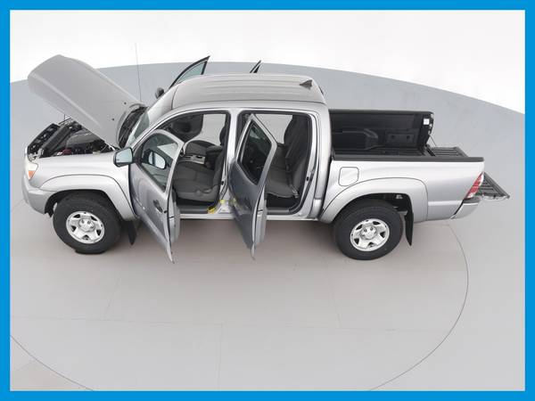 2015 Toyota Tacoma Double Cab PreRunner Pickup 4D 5 ft pickup Silver for sale in Arlington, District Of Columbia – photo 16