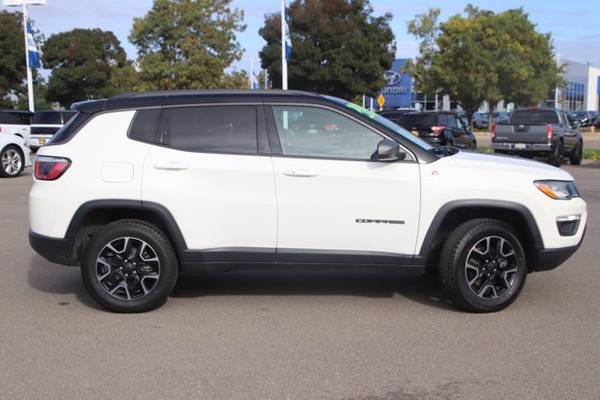 2019 Jeep Compass Trailhawk hatchback White Clearcoat - cars & for sale in Tracy, CA – photo 4
