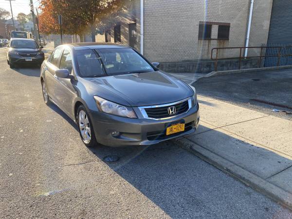2008 Honda Accord V6 EX-L - cars & trucks - by owner - vehicle... for sale in New Rochelle, NY – photo 4