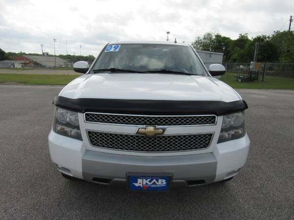 2009 Chevrolet Suburban LT1 1500 4WD - - by dealer for sale in Killeen, TX – photo 8