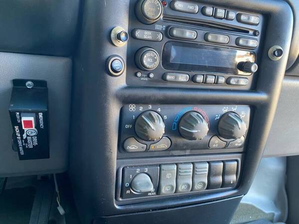 2005 Pontiac Montana Braun Entervan - 1 owner - Only 68,000 Miles -... for sale in Lakemore, WV – photo 23