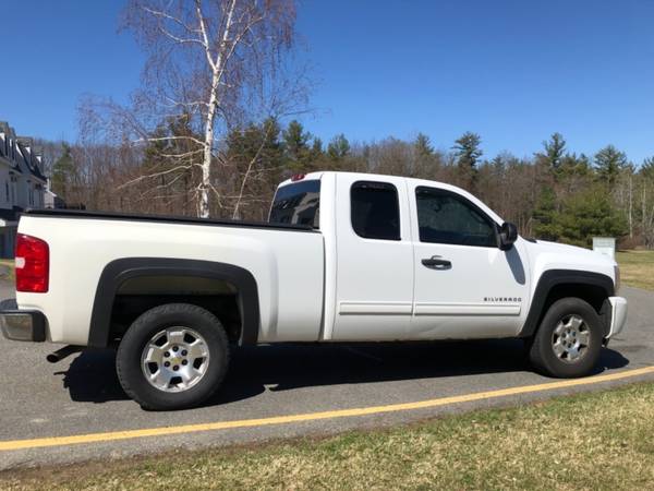 2011 Chevrolet Silverado 1500 4WD Ext Cab 143 5 LT for sale in Hampstead, NH – photo 11