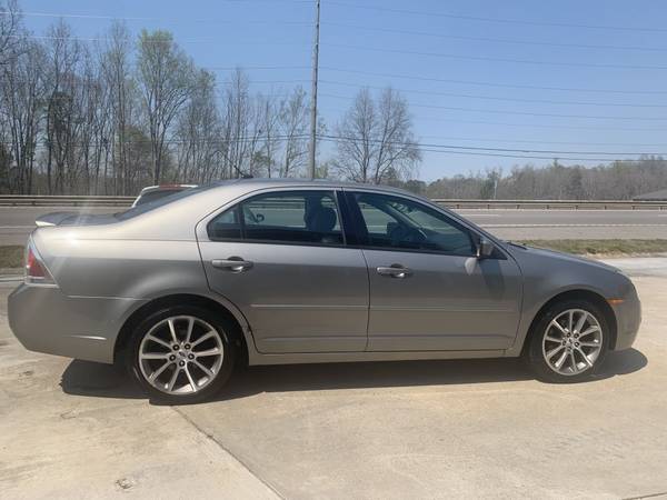 2008 Ford Fusion SE Low miles Gas Saver 29MPG Loaded sunroof - cars for sale in Cleveland, TN – photo 12