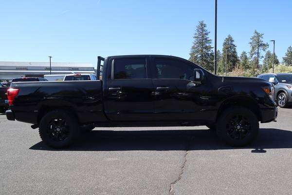 2018 Nissan Titan XD 4x4 4WD Truck Diesel Crew Cab SV Crew Cab for sale in Bend, OR – photo 11