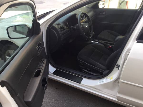 2009 FORD FUSION SE - cars & trucks - by dealer - vehicle automotive... for sale in Roslindale, MA – photo 7