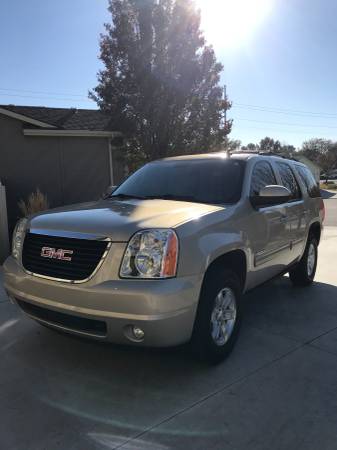 2011 GMC Yukon SLT - cars & trucks - by owner - vehicle automotive... for sale in Boise, ID – photo 3