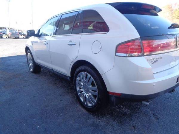 2009 Lincoln MKX FWD ( Buy Here Pay Here ) - cars & trucks - by... for sale in High Point, NC – photo 4