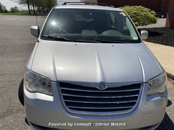 2009 CHRYSLER TOWN and COUNTRY TOURING - - by dealer for sale in Hickory, NC – photo 3