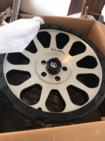 12500 obo ToyotaTacoma lifted wheels trade new frame for sale in Mc Donald, PA – photo 6