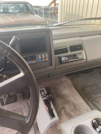 1992 GMC 2500 Suburban - cars & trucks - by owner - vehicle... for sale in Anatone, ID – photo 4