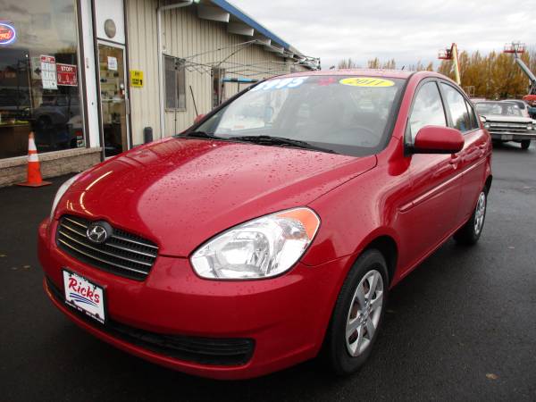 2011 HYUNDAI ACCENT GLS SEDAN - cars & trucks - by dealer - vehicle... for sale in Longview, OR – photo 2