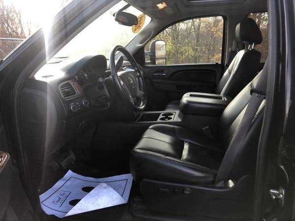 2011 GMC Sierra 2500HD SLT Crew Cab 4WD - cars & trucks - by dealer... for sale in Flint, MI – photo 13