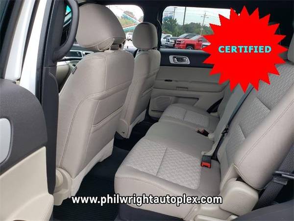 2015 Ford Explorer SUV XLT - White for sale in Russellville, AR – photo 5