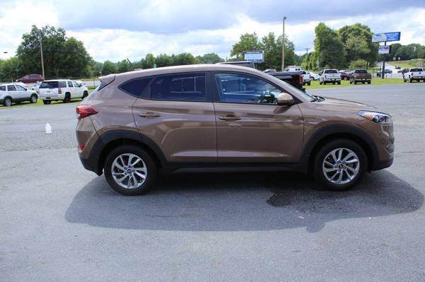 2016 HYUNDAI TUCSON SE SUV FWD - EZ FINANCING! FAST APPROVALS! -... for sale in Greenville, GA – photo 3