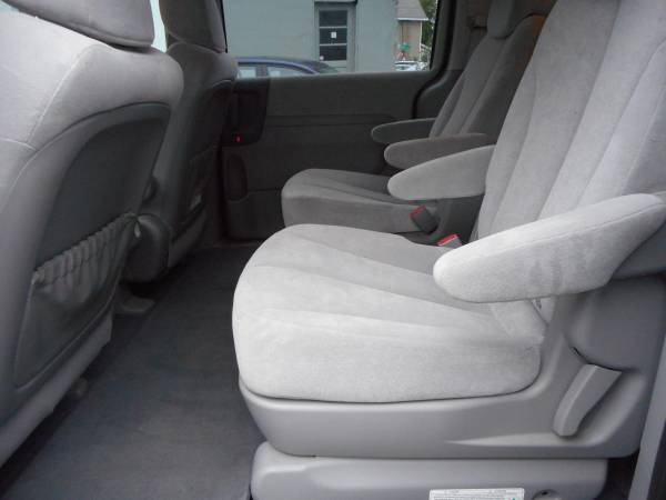 2008 Kia Sedona LX Mini Van 1 owner WARRANTY!!!WE FINANCE! for sale in Albany, NY – photo 6