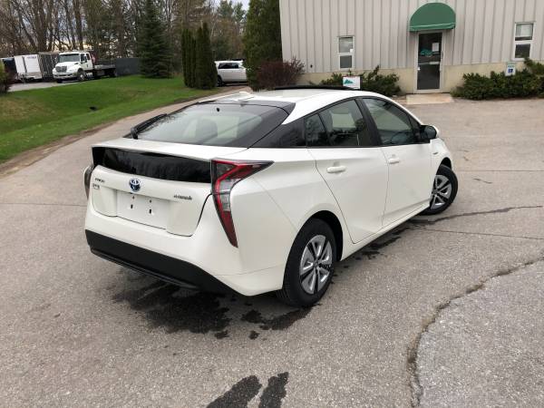 2016 TOYOTA PRIUS HYBRID FOUR - - by dealer - vehicle for sale in Williston, VT – photo 5