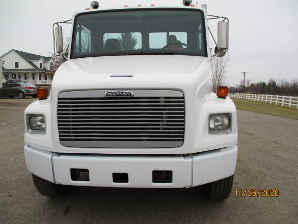 2000 Freightliner FL70 Cab&Chassis 8.3 Cummins 1 Owner Low Miles -... for sale in Jordan, IA – photo 3