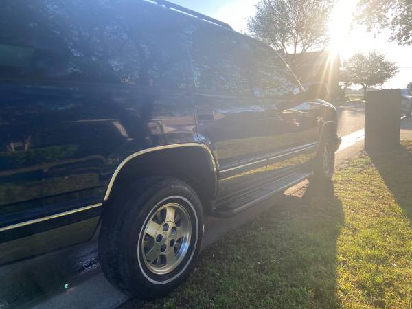 1999 Chevrolet Tahoe for sale in Frisco, TX – photo 3