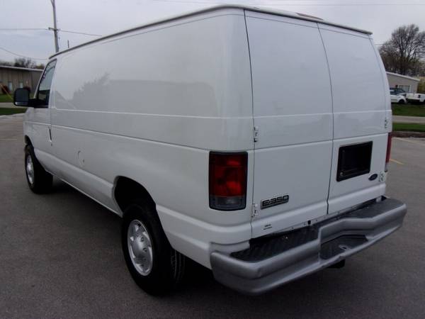 2006 Ford E-Series Cargo E 350 SD 3dr Van - - by for sale in Waukesha, WI – photo 11