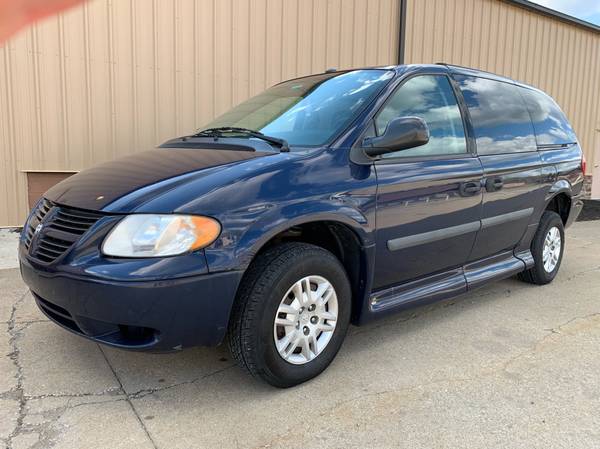 2006 Dodge Grand Caravan SE Wheelchair Van - Only 110K Miles for sale in Uniontown , OH – photo 3