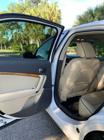 2011’ Lincoln MKZ 94k miles - cars & trucks - by owner - vehicle... for sale in North Fort Myers, FL – photo 14