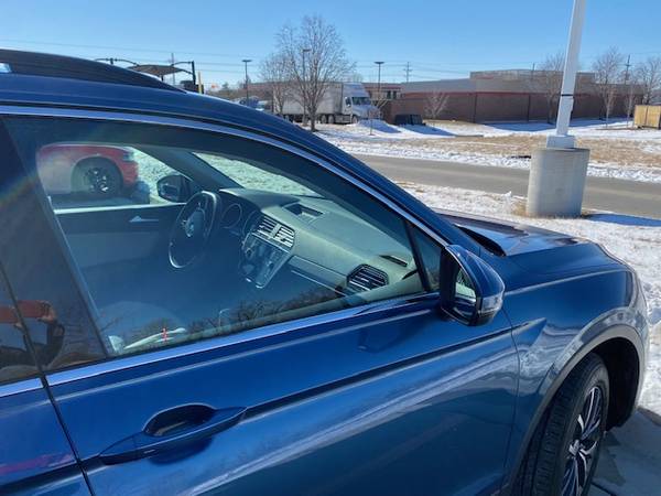 2019 Tiguan 2 OT SE 2/4Motion Like New for sale in Kansas City, MO – photo 6