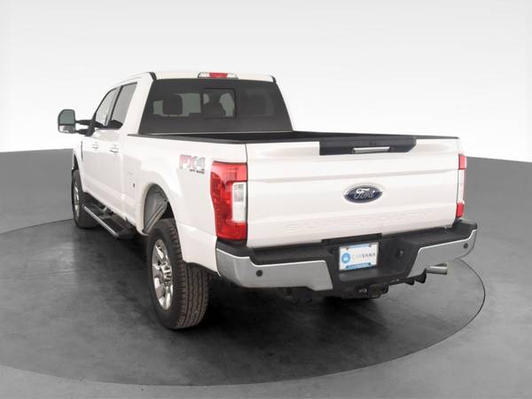 2018 Ford F250 Super Duty Crew Cab Lariat Pickup 4D 6 3/4 ft pickup... for sale in Ronkonkoma, NY – photo 8