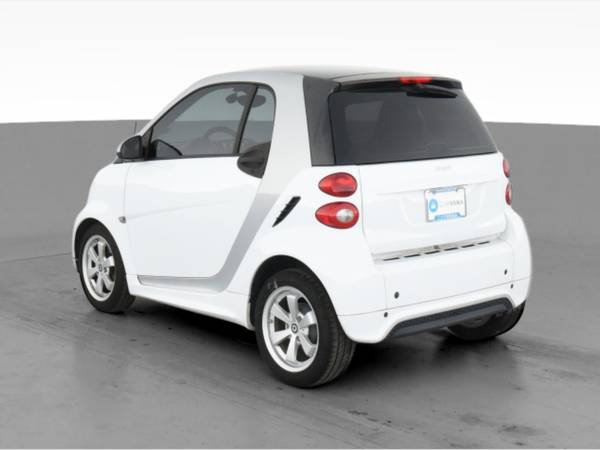 2013 smart fortwo Pure Hatchback Coupe 2D coupe White - FINANCE... for sale in Springfield, MA – photo 7