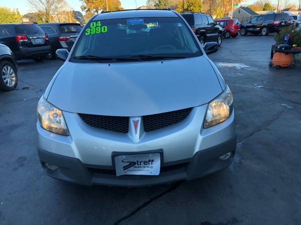 *** 2004 Pontiac Vibe Automatic Carfax Certified! Low Miles! - cars... for sale in milwaukee, WI – photo 2