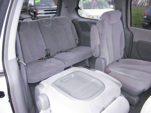 2007 Kia Sedona LX Super clean Clean title Runs Excellent!! for sale in Albany, OR – photo 9