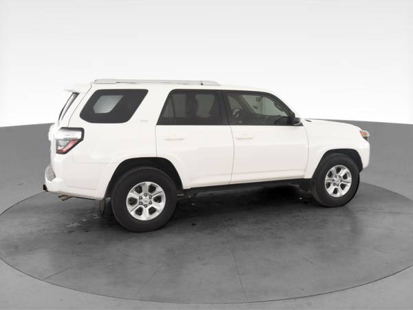 2018 Toyota 4Runner SR5 Sport Utility 4D suv White - FINANCE ONLINE... for sale in Washington, District Of Columbia – photo 12