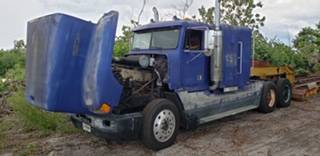 Freightliner, Lowboy and Hitachi Excavator for sale in Marco Island, FL – photo 3